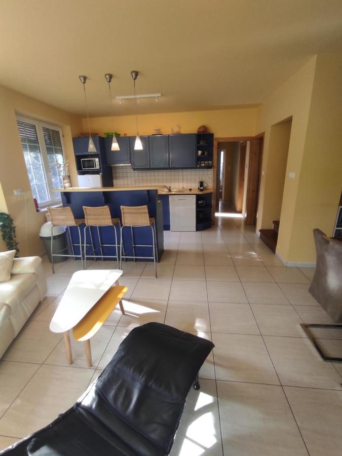 Villa Benaja Swiss Nyaralohaz Keszthely Exterior foto